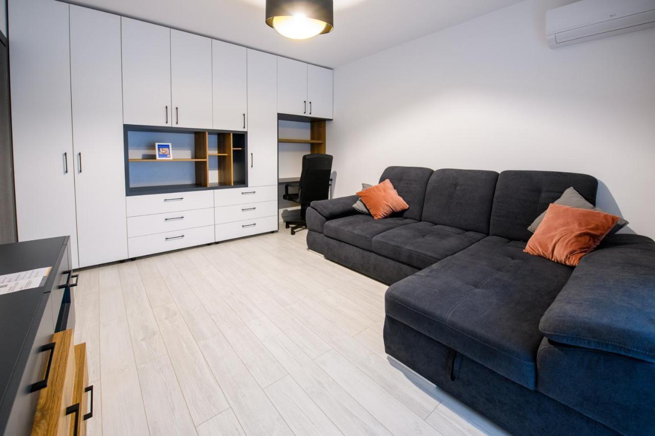 Smart Concept Living Plaza Lägenhet Bukarest Exteriör bild