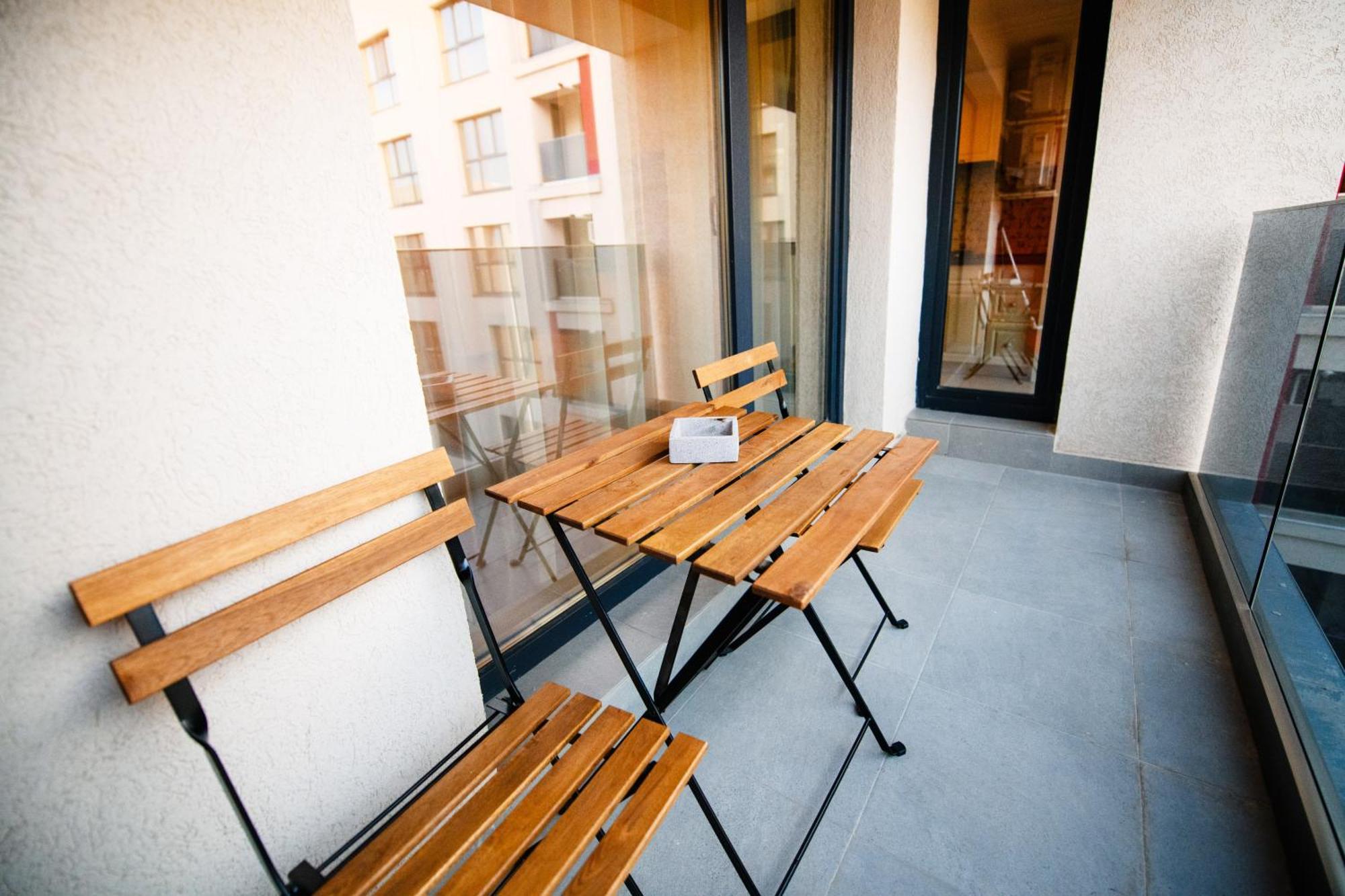 Smart Concept Living Plaza Lägenhet Bukarest Exteriör bild